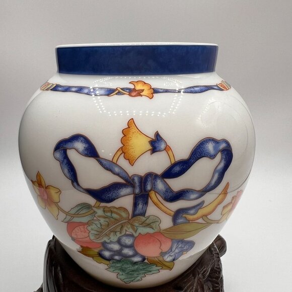 Bernardaud Limoges "Borghese" Porcelain Vase Hand-Painted Floral & Fruit Design - Picture 16 of 16